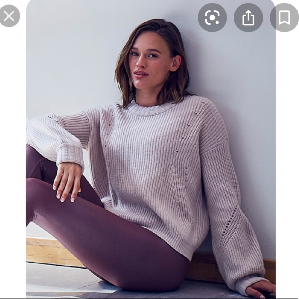 Athleta S cashmere balloon sleeve sweater